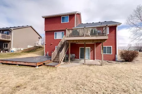 Exterior - 502 Springwheat Dr, Dundas, MN 55019 photo 4 of 8