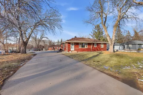 6800 68th Ave N, Brooklyn Park, MN 55428