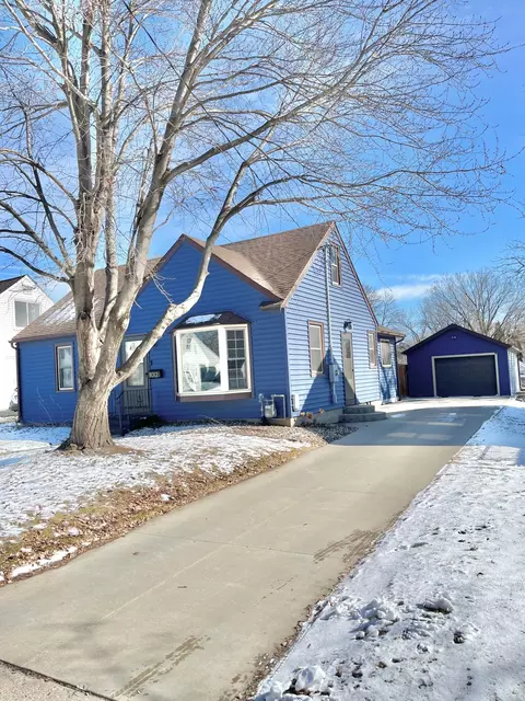 1012 7th Ave NW, Rochester, MN 55901