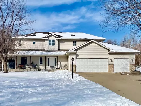209 Meadow Sweet Pl, Watertown, MN 55388