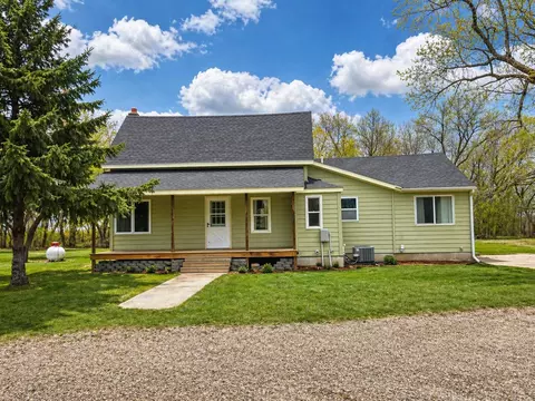 47390 210th St, Morris, MN 56267