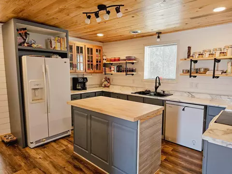 Kitchen - 1724 Laurel St, Brainerd, MN 56401 photo 1 of 3