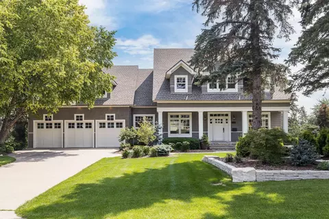 5121 Mirror Lakes Dr, Edina, MN 55436