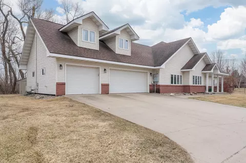Exterior - 101 Shoreview Dr, Elysian, MN 56028 photo 2 of 12