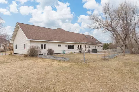 Exterior - 101 Shoreview Dr, Elysian, MN 56028 photo 4 of 12