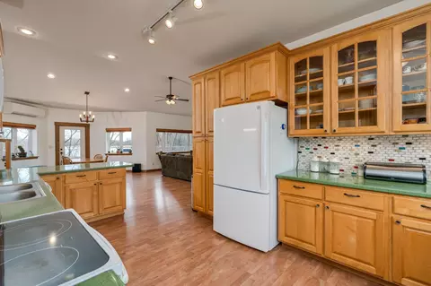 Kitchen - 101 Shoreview Dr, Elysian, MN 56028 photo 3 of 4