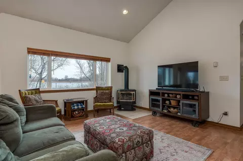 Living - 101 Shoreview Dr, Elysian, MN 56028 photo 2 of 2