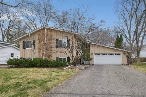 5516 Warden Ave, Edina, MN 55436