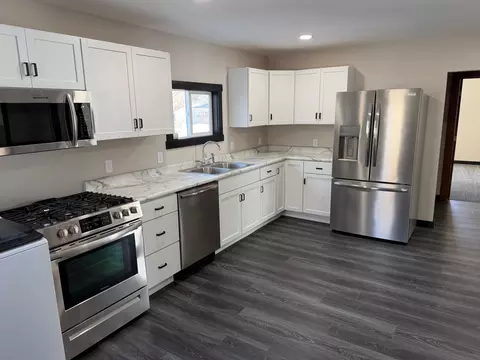 Kitchen - 203 Trott Ave SE, Willmar, MN 56201 photo 3 of 10