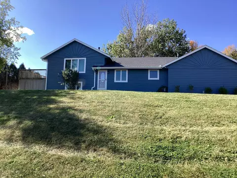 3761 Main St, Saint Bonifacius, MN 55375