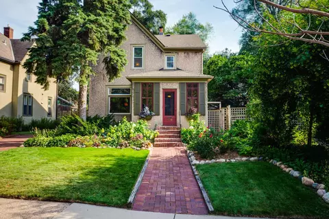 156 Arthur Ave SE, Minneapolis, MN 55414