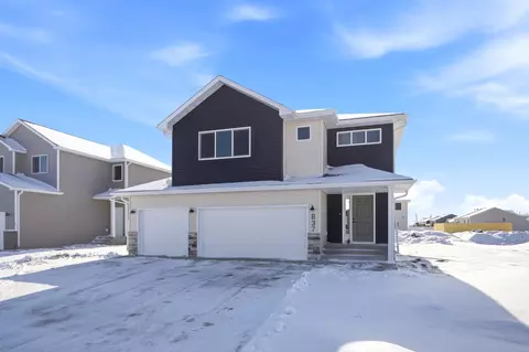 837 60th Ave W, West Fargo, ND 58078