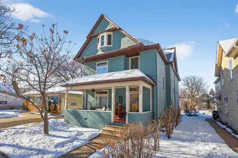 712 5th St NE, Minneapolis, MN 55413