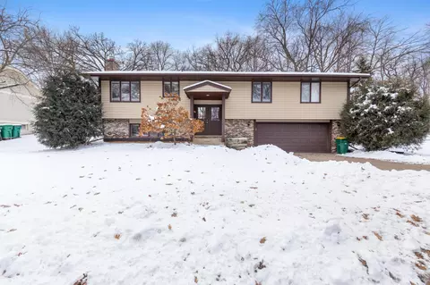 303 Heather Ln, Long Lake, MN 55356