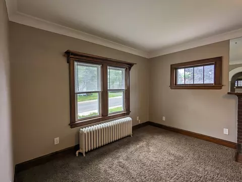 Living - 215 W Arrowhead Rd, Duluth, MN 55803 photo 5 of 5
