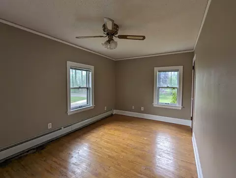 Bedroom - 215 W Arrowhead Rd, Duluth, MN 55803 photo 4 of 8
