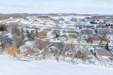 View/Area - 125 Willow Point Dr, Elysian, MN 56028 photo 7 of 9