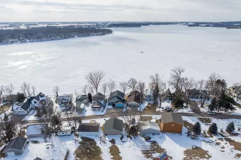 View/Area - 125 Willow Point Dr, Elysian, MN 56028 photo 3 of 9