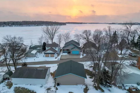 View/Area - 125 Willow Point Dr, Elysian, MN 56028 photo 5 of 9
