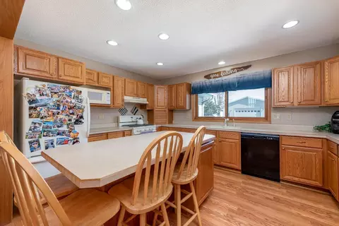 Kitchen - 125 Willow Point Dr, Elysian, MN 56028 photo 1 of 3