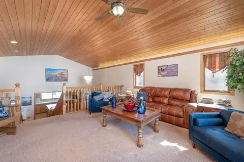 Living - 125 Willow Point Dr, Elysian, MN 56028 photo 2 of 4