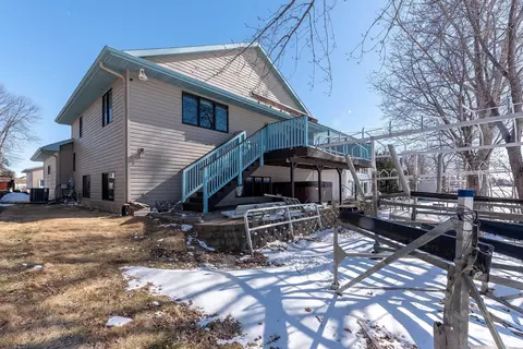 Exterior - 125 Willow Point Dr, Elysian, MN 56028 photo 5 of 7