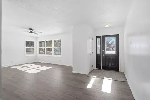 16 14th St NW, Faribault, MN 55021