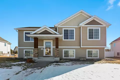 1416 15th St S, Sartell, MN 56377