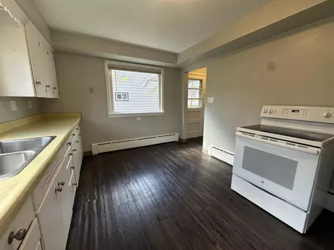 Kitchen - 721 N 20th Ave E, Duluth, MN 55812 photo 2 of 2