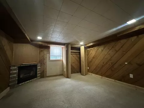 Bedroom - 721 N 20th Ave E, Duluth, MN 55812 photo 4 of 4