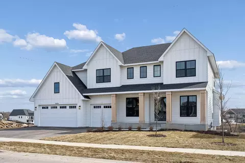 10226 Peony Ln N, Maple Grove, MN 55311
