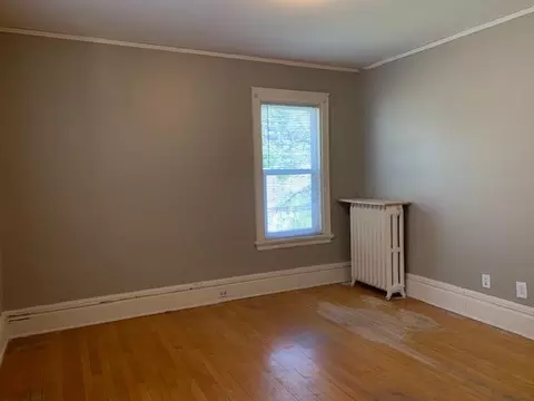 Bedroom - 2123 E 4th St, Duluth, MN 55812 photo 6 of 9