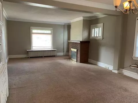 Living - 2123 E 4th St, Duluth, MN 55812 photo 1 of 9