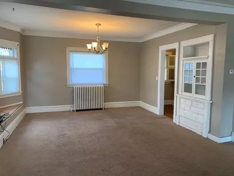 Living - 2123 E 4th St, Duluth, MN 55812 photo 6 of 9