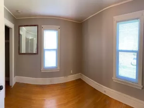 Bedroom - 2123 E 4th St, Duluth, MN 55812 photo 8 of 9