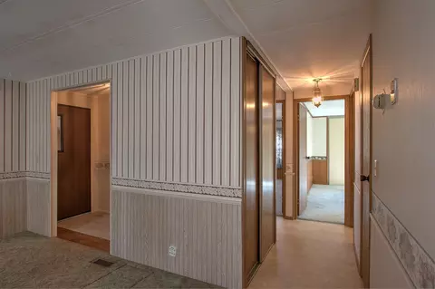 Entry Way - 2150 Red Pine Dr, Cambridge, MN 55008 photo 1 of 1