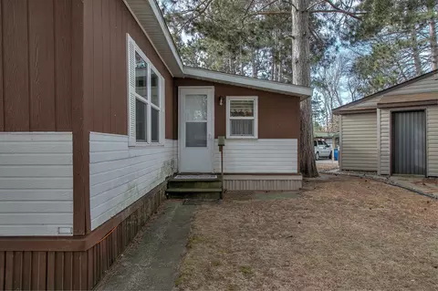 Exterior - 2150 Red Pine Dr, Cambridge, MN 55008 photo 6 of 7
