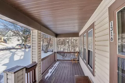 Exterior - 1316 E 2nd St, Duluth, MN 55805 photo 4 of 4