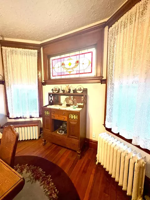 Dining - 1122 Pine St, Dawson, MN 56232 photo 2 of 5