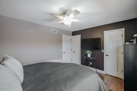 2226 Belfast St W, Rosemount, MN 55068