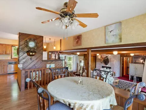 Dining - 4697 Barnum Rd NW, Hackensack, MN 56452 photo 2 of 2