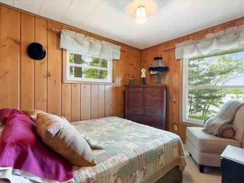 Bedroom - 4697 Barnum Rd NW, Hackensack, MN 56452 photo 5 of 6