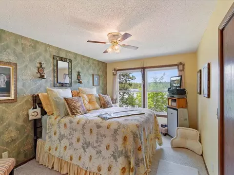 Bedroom - 4697 Barnum Rd NW, Hackensack, MN 56452 photo 2 of 6