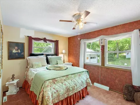 Bedroom - 4697 Barnum Rd NW, Hackensack, MN 56452 photo 3 of 6