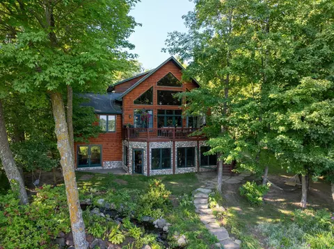 w2325 Belvidere Road, Sarona, WI 54870