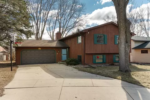 4006 Katie Ln NW, Rochester, MN 55901