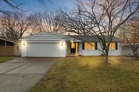 3330 Decatur Ln, Saint Louis Park, MN 55426