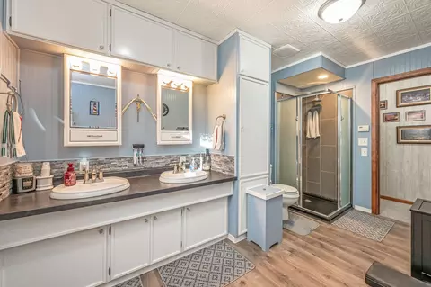 Bath - 600 Plum Ave, Windom, MN 56101 photo 3 of 5