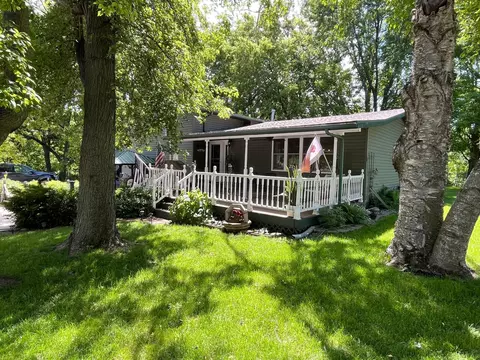 Exterior - 600 Plum Ave, Windom, MN 56101 photo 17 of 29