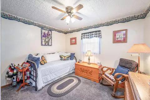Bedroom - 600 Plum Ave, Windom, MN 56101 photo 5 of 5